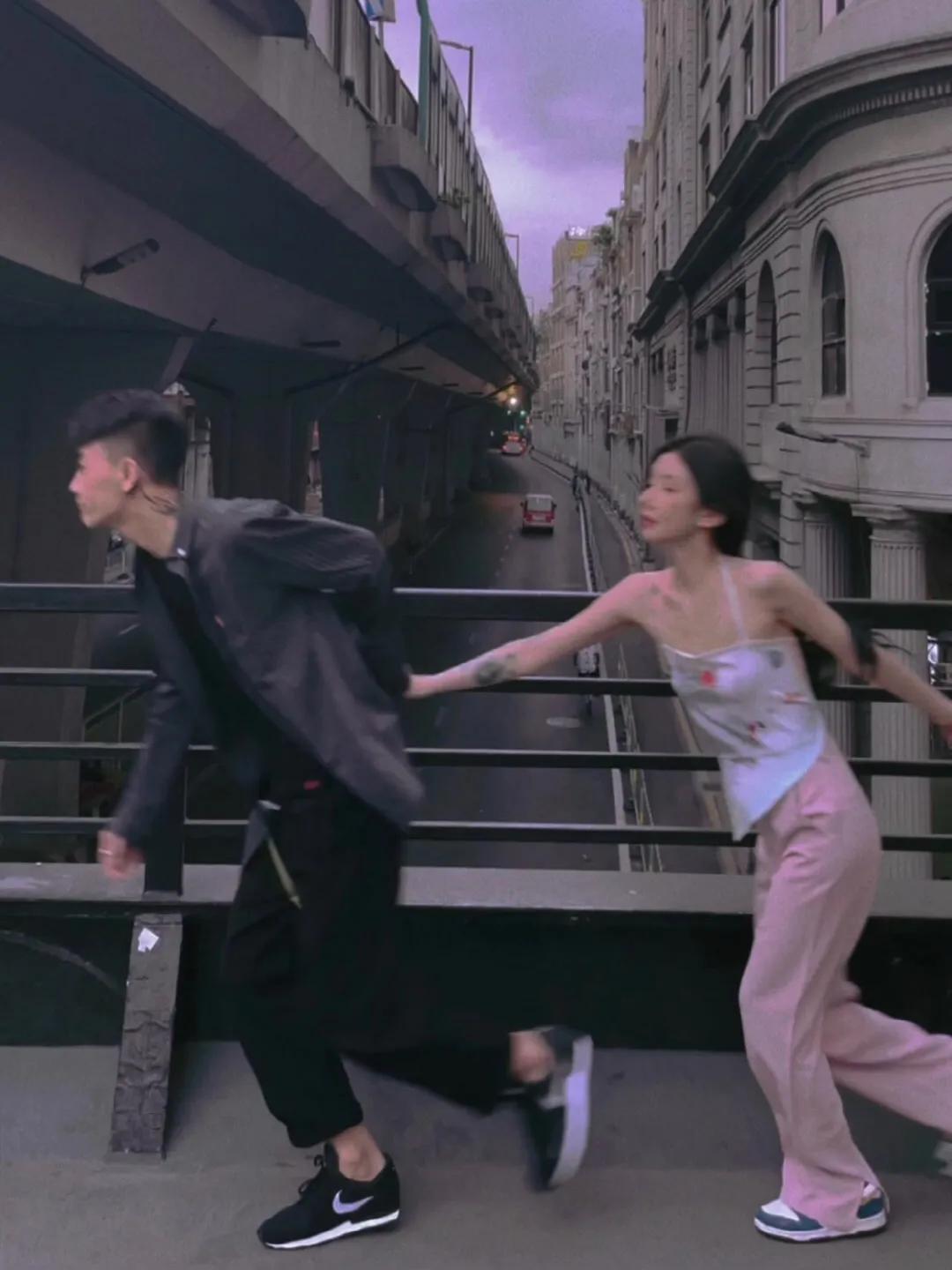 我很想你但我不会说背景图,情侣专用背景图一张