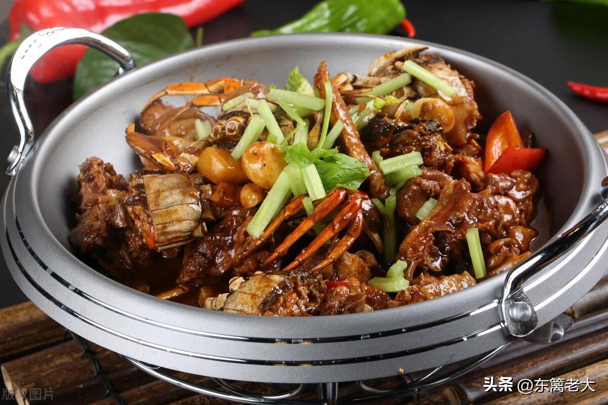 保姆与老人跟团旅游,保姆冬天去三亚