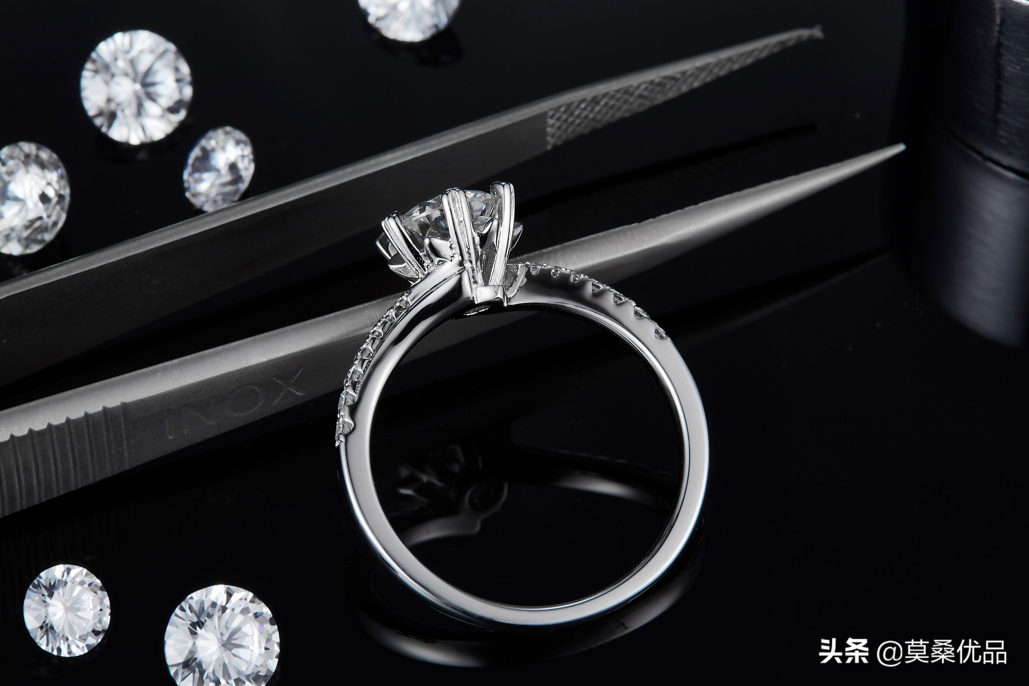 培育钻比天然钻便宜多少,专柜里卖的是天然钻还是培育钻