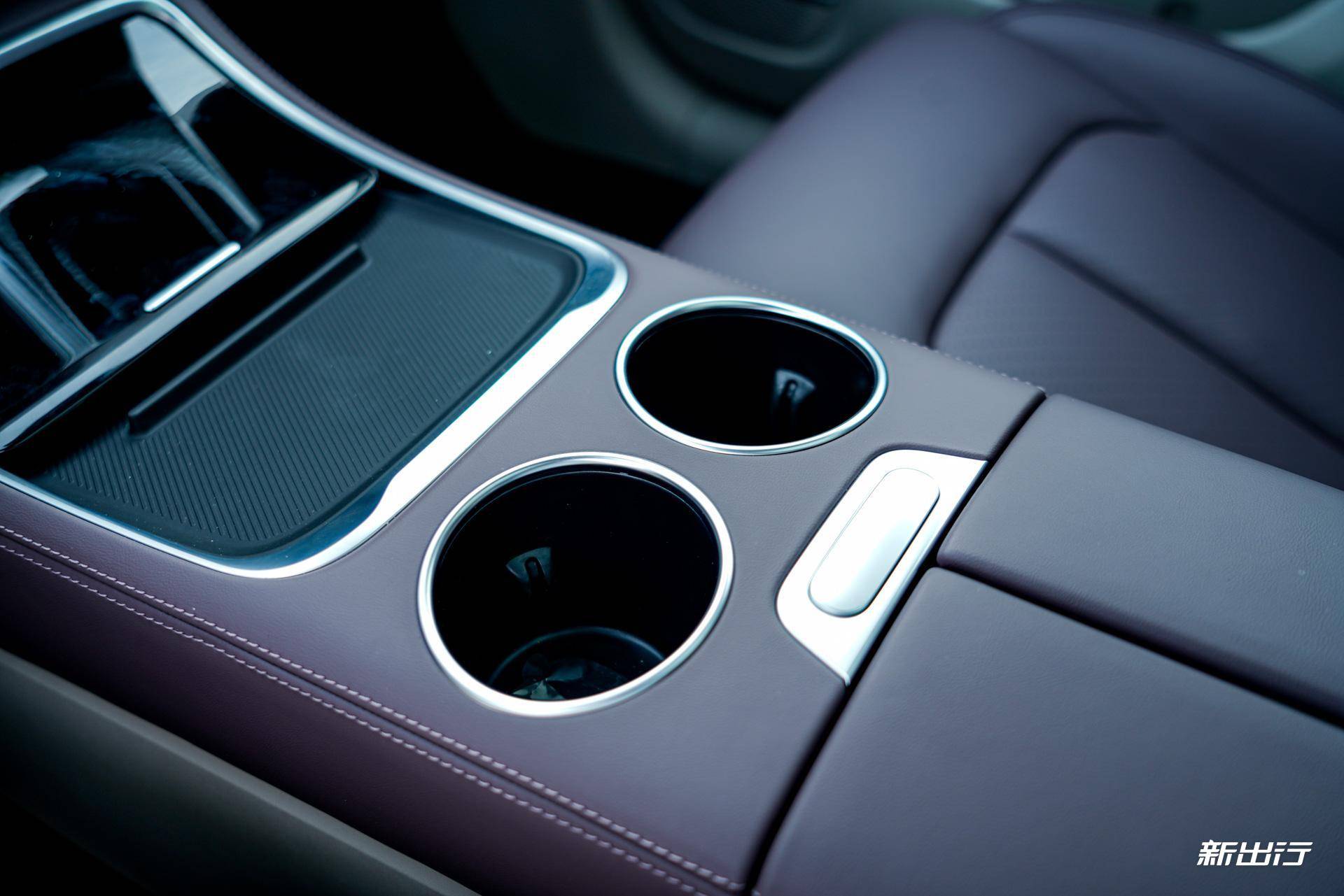 15万的中型SUV体验如何?静态实拍零跑23款C11