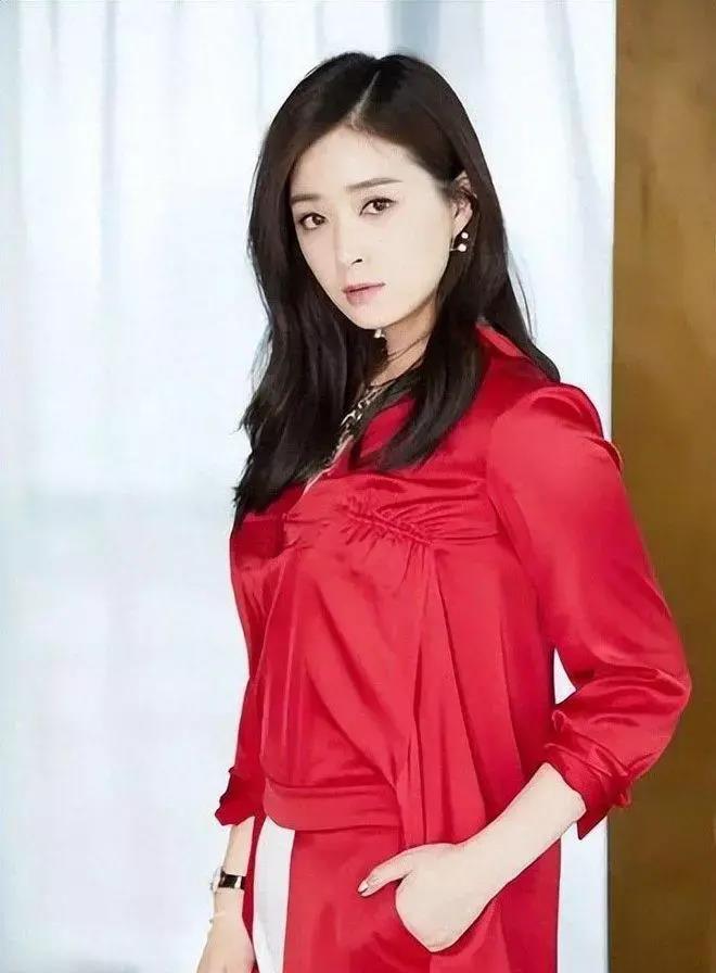 美国走红毯惊艳的女星视频,走红毯惊艳的女星最近视频