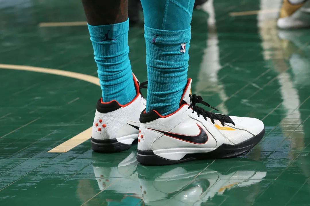 nba杜兰特最超神表现的比赛 (杜兰特单场得分新高)