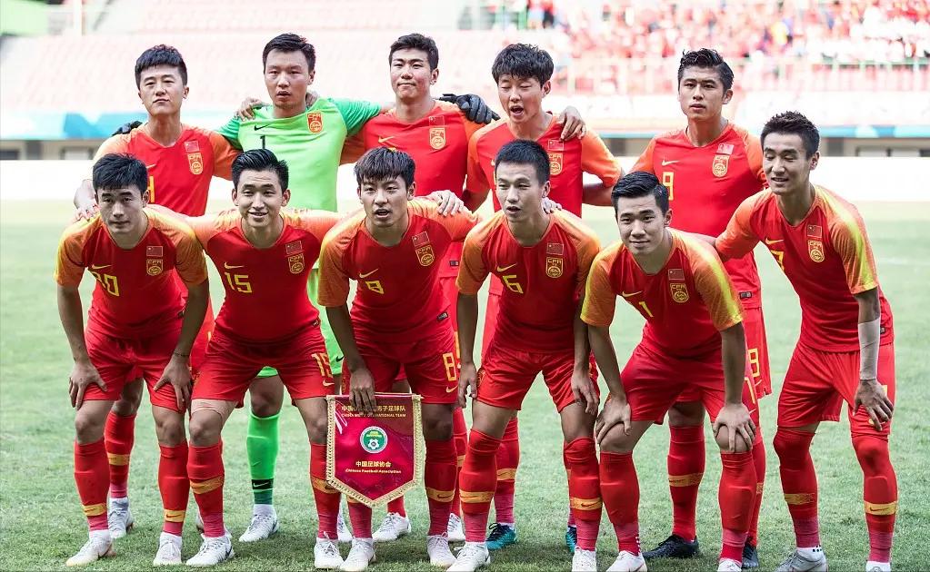 足球诗人贺炜老师合集,足球解说员贺炜真正的英雄主义