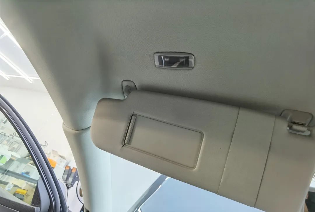 r36翻新改造全过程,大众r36这么老的车怎么还卖这么贵