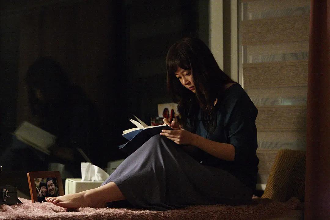 《玩物》：被迫堕落白做嫁衣，帧帧到“肉”，揭露了最真实的韩娱