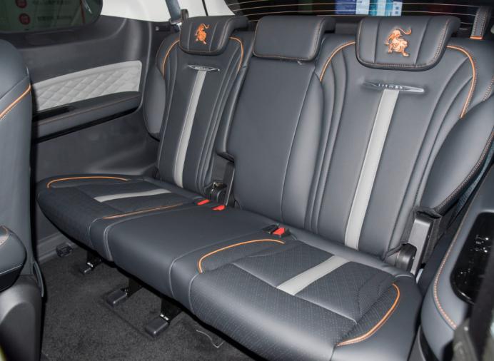 七座家用mpv游艇,风行mpv12款