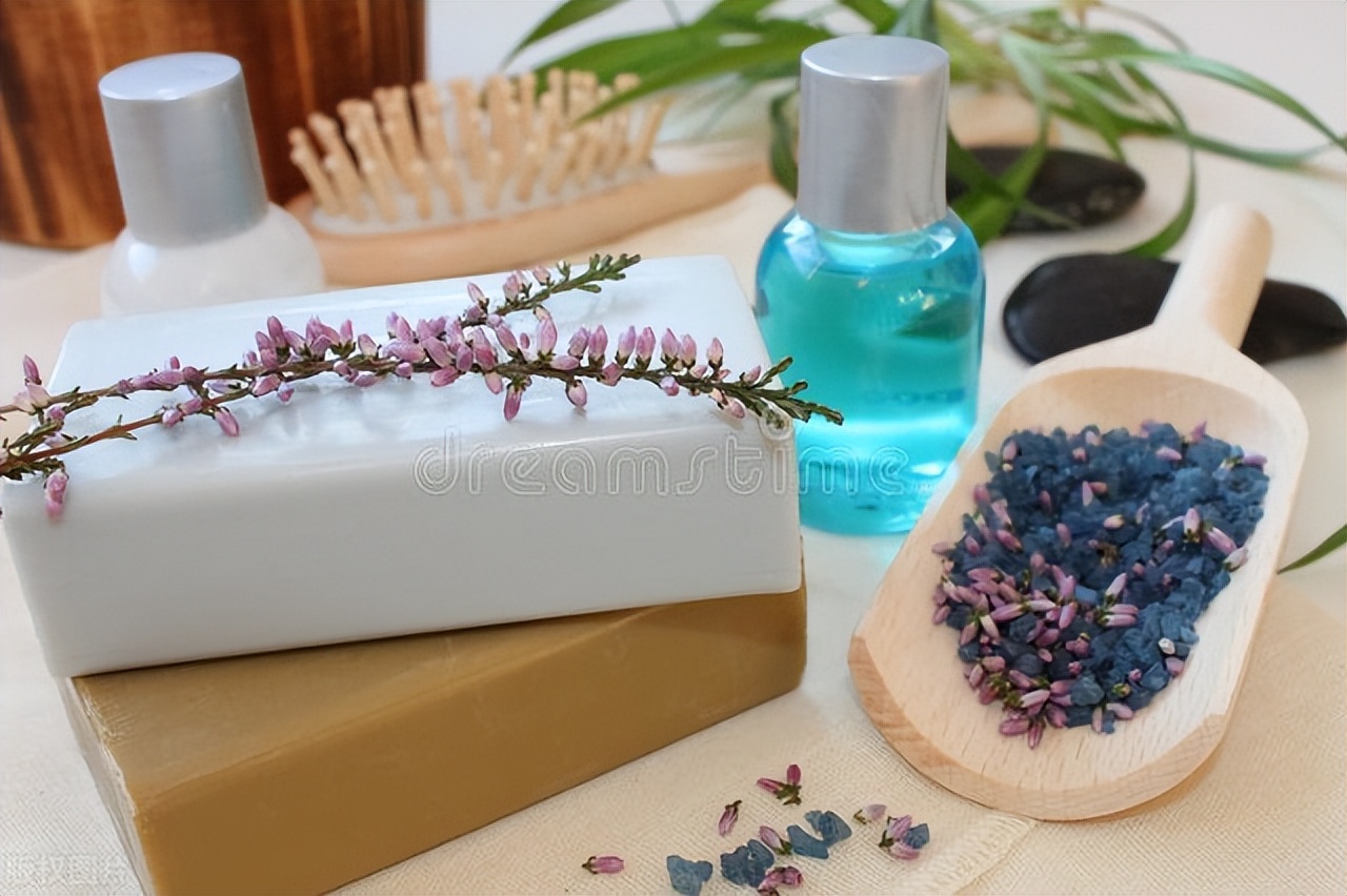 当代中国应该有一种自我幸福感,生活需要的自我规范和激励