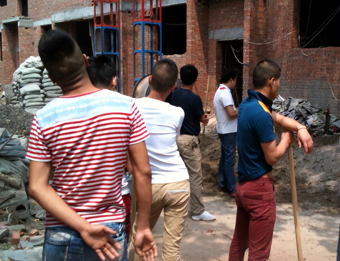 90后大学生带全村撸网贷违法吗,90后小伙带领全村疯狂网贷