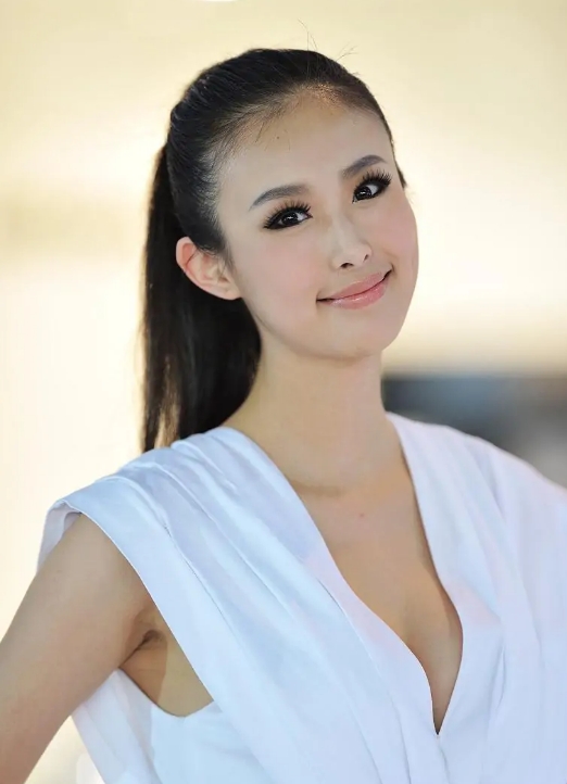 翟凌男朋友杨迪结局,车模翟凌杨迪