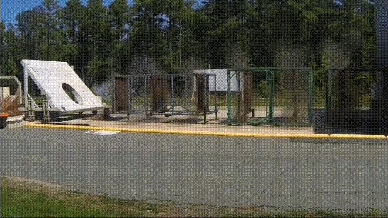 美国的电磁轨道炮的缺点,美国电磁轨道炮上舰