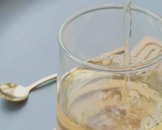 热水泡茶和冷水泡有什么区别吗,泡茶是冷水泡还是热水泡