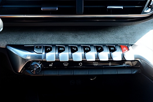 20万内家用最值得推荐的suv,20万左右家用买轿车好还是suv好