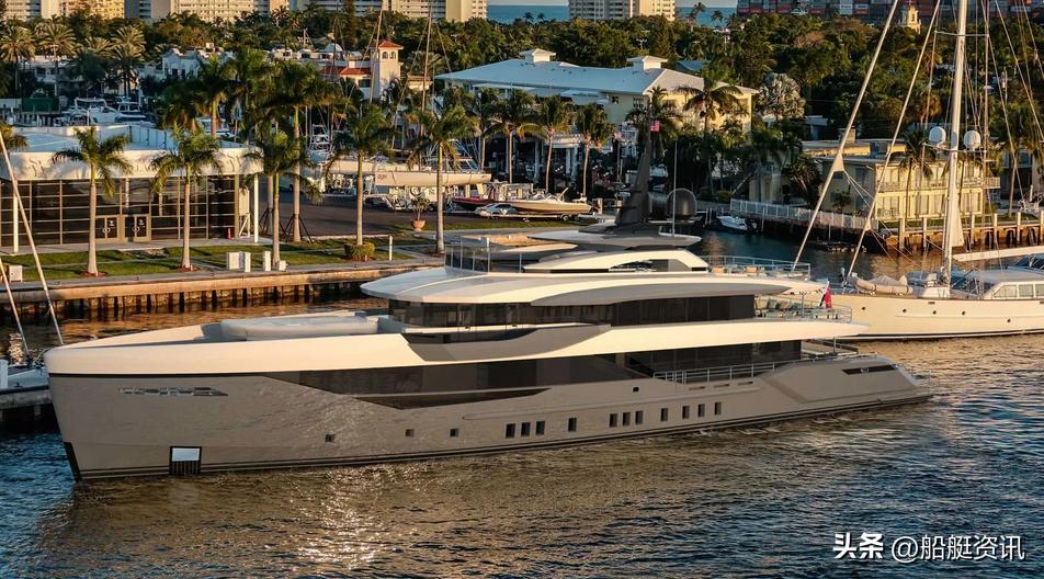 意大利工作室为第二艘Bilgin163打造的奢华内饰