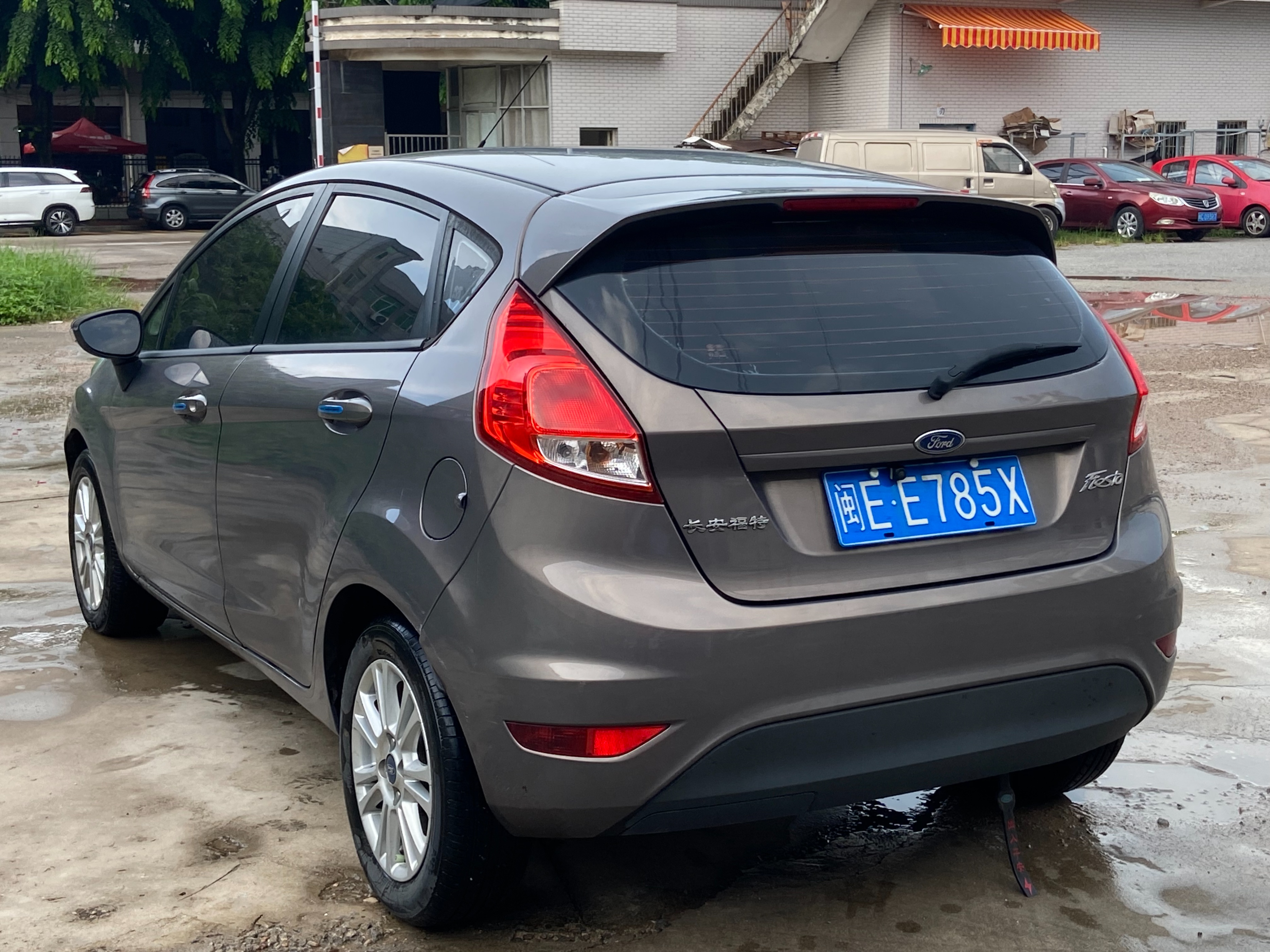 福特嘉年华13年手动二手车价格,2011年福特嘉年华二手车多少钱