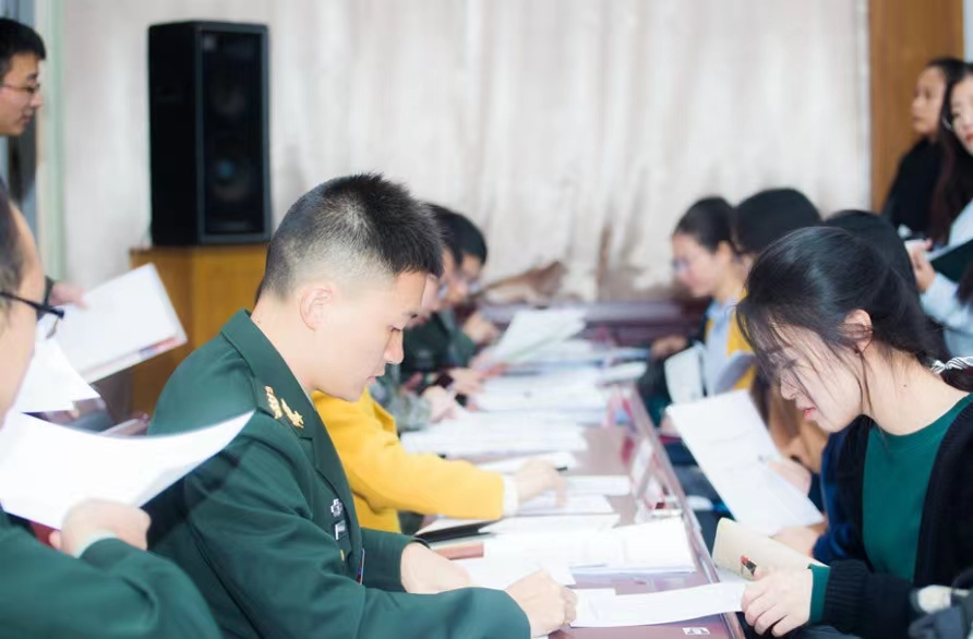 军队文职上岸的真实感受,考军队文职的亲身经历