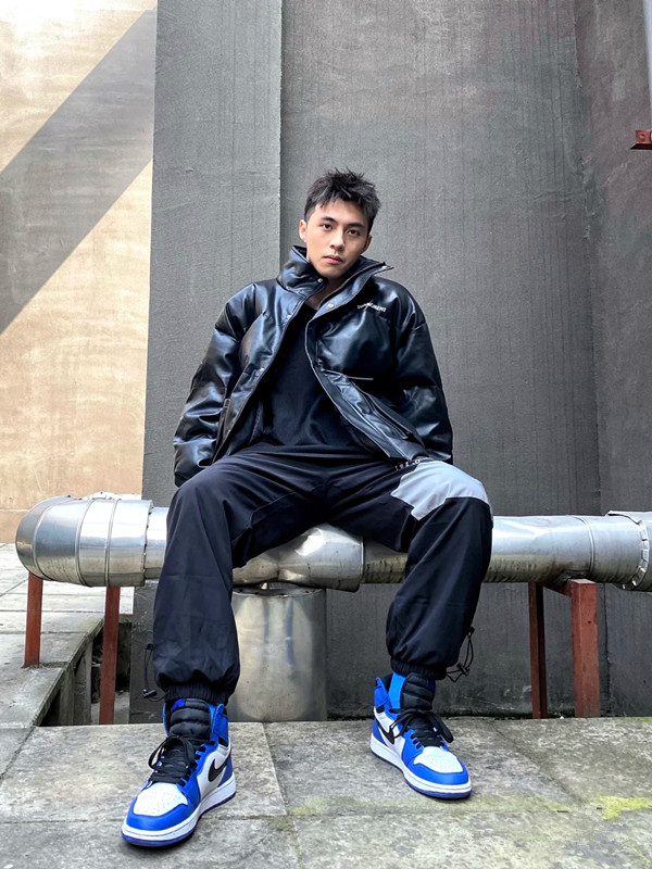 闈㈠寘鏈嶇窘缁掓湇绌挎惌,缇界粧鏈嶉潰鍖呮湇澶栧绌挎惌