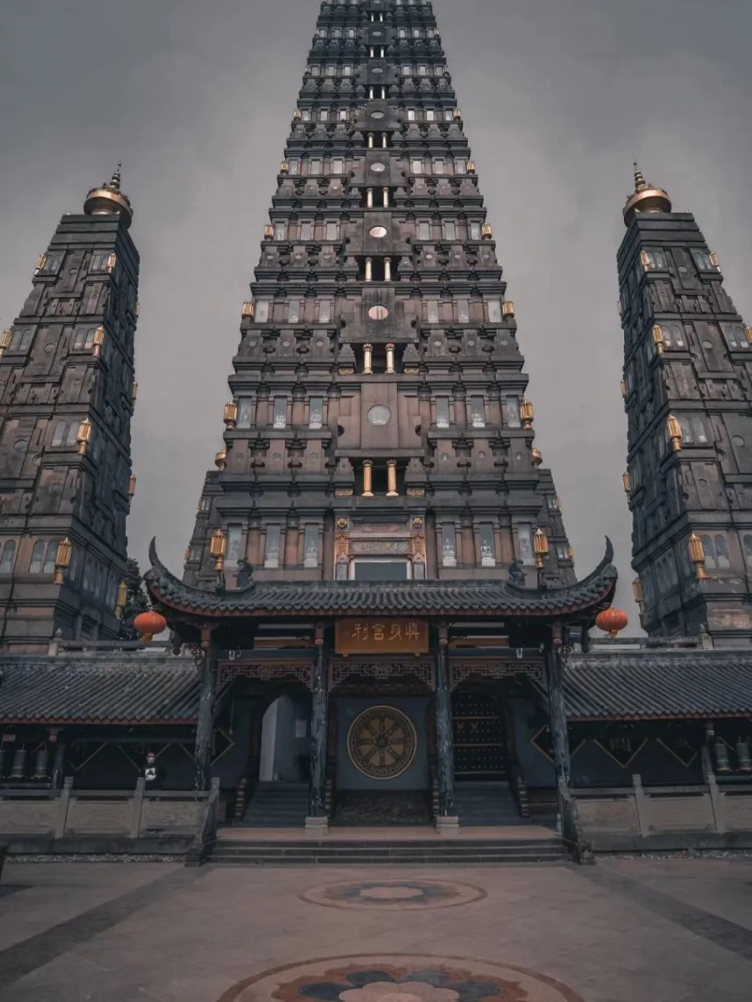 褰窞鐧介箍灏忛晣闇嶆牸娌冭尐,褰窞闇嶆牸娌冭尐