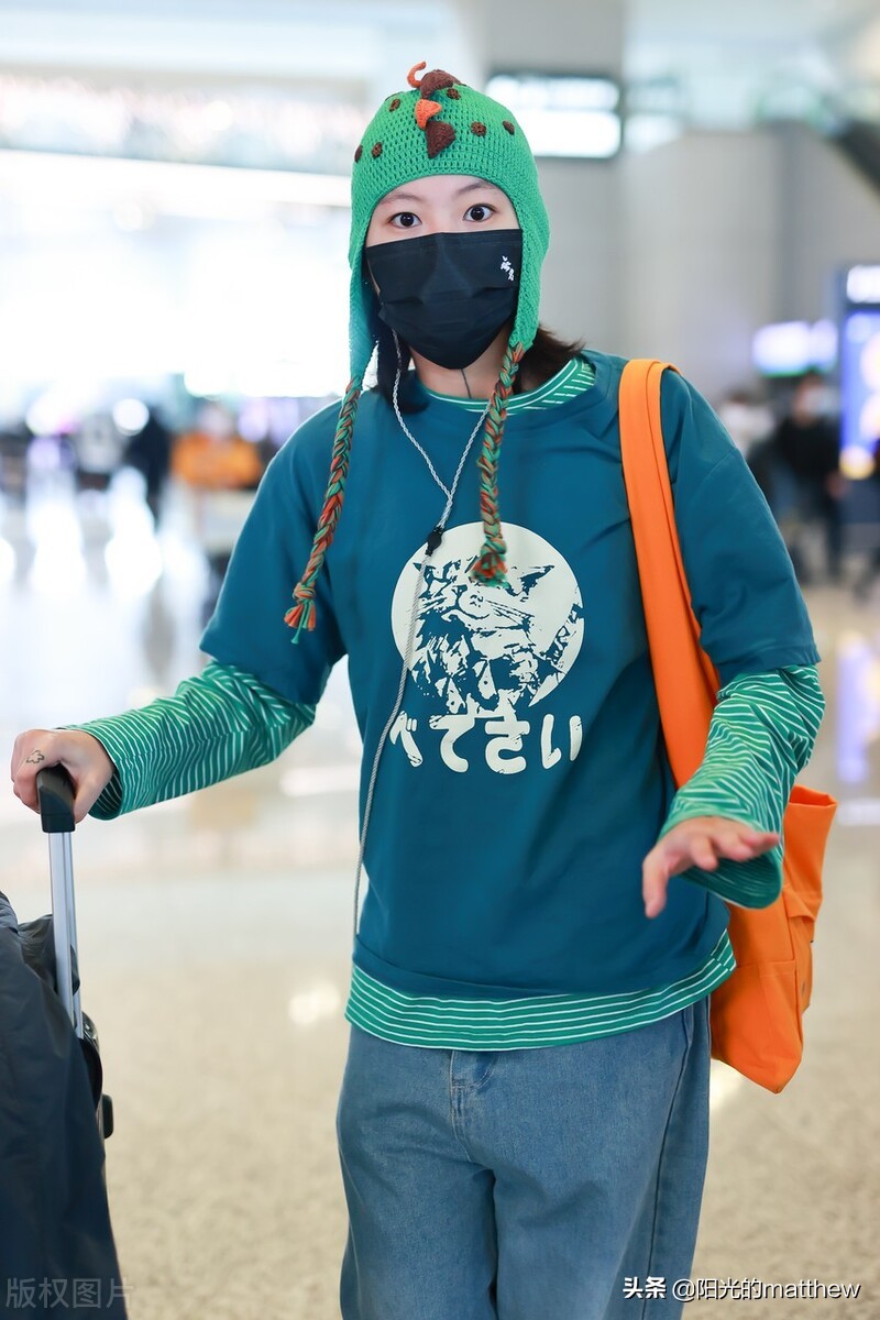 窦靖童穿搭男装,窦靖童个性穿搭