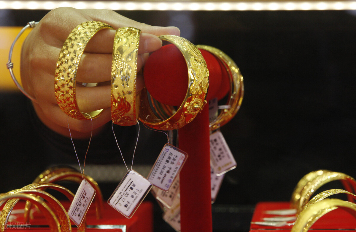 印度人为什么如此痴迷黄金珠宝,印度人为什么喜欢黄金是真的吗