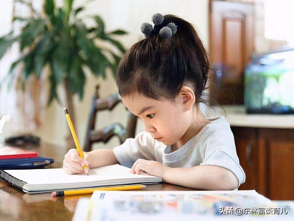 小学生遇到困难怎么解决手抄报,家长赶作业手抄报技巧