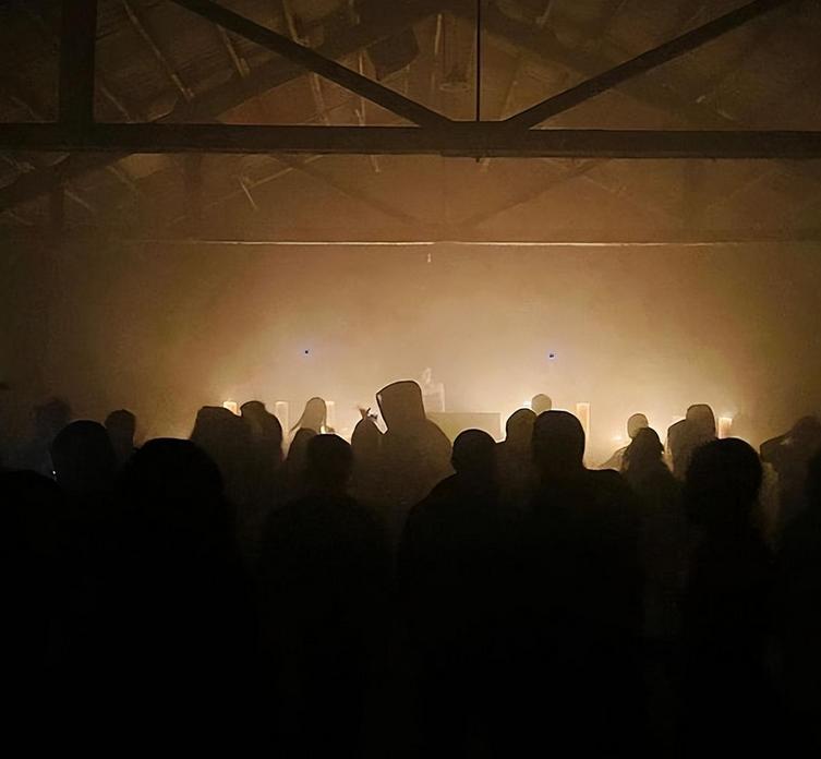 侃爷在纽约为女友庆生,侃爷庆祝生日