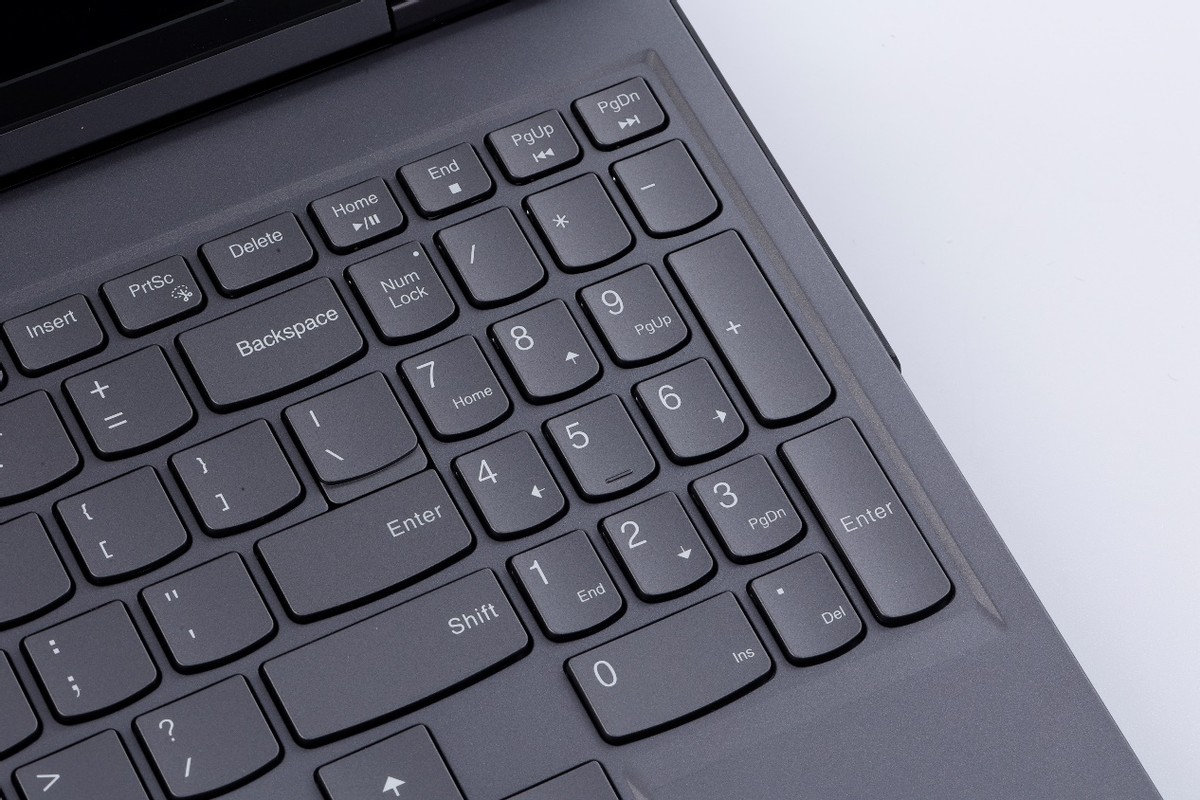 2022款和2023款联想拯救者y9000p对比,联想拯救者r7000p和r9000p哪个好