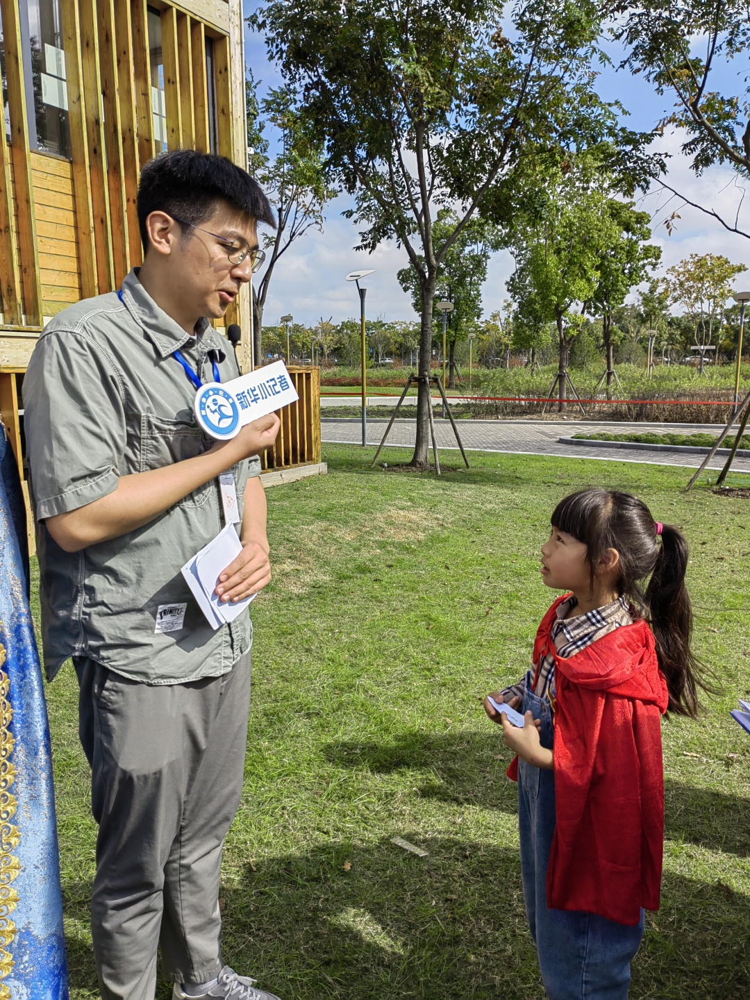 参与沉浸式互动亲子剧《快乐王子》