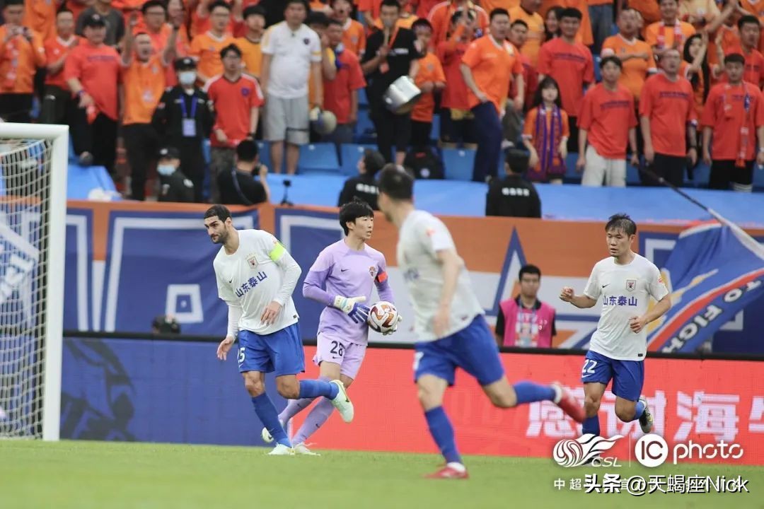 中超21轮青岛海牛vs上海海港,中超第十二轮青岛海牛vs武汉三镇