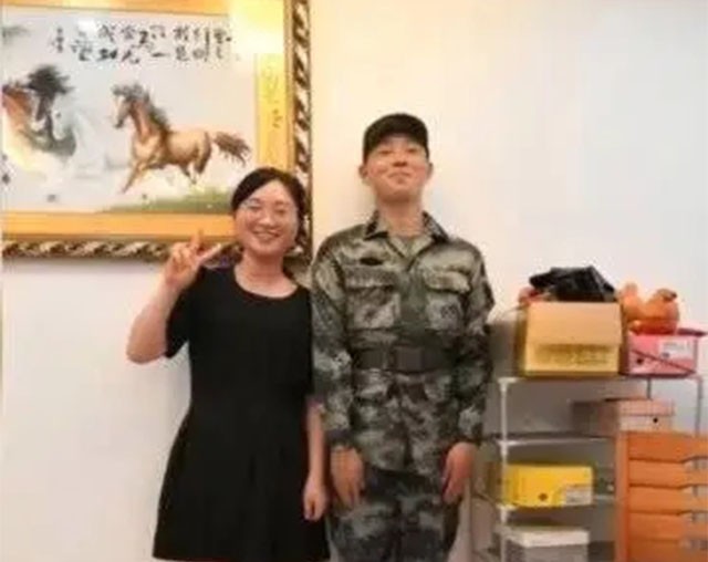 18岁烈士陈祥榕和姐姐合照,戍边烈士陈祥榕牺牲时多大了