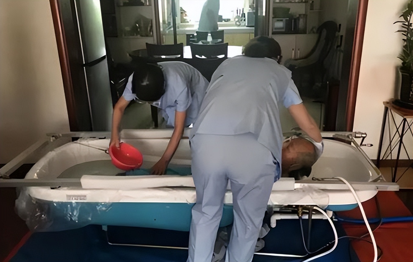 想从事催乳师行业应该从哪开始,催乳师月入2万