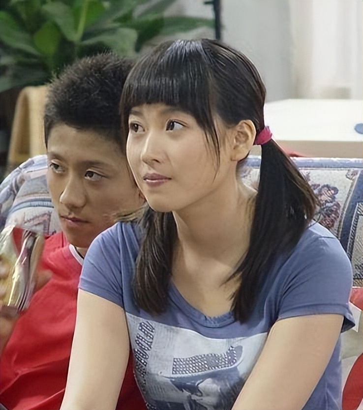 恶心娱乐圈黑幕，陪玩、陪睡、*规则潜**都不足为奇，揭开内娱遮羞布