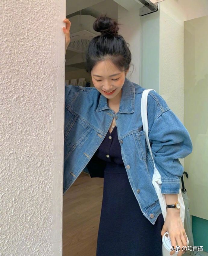 穿不腻的韩系上衣你有多少件？我这儿的10件，穿上身个顶个的好看