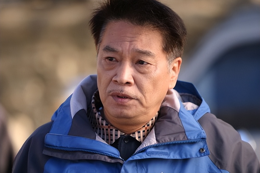 吴孟达黄金配角无奈哭的片段,吴孟达黄金右脚被打断