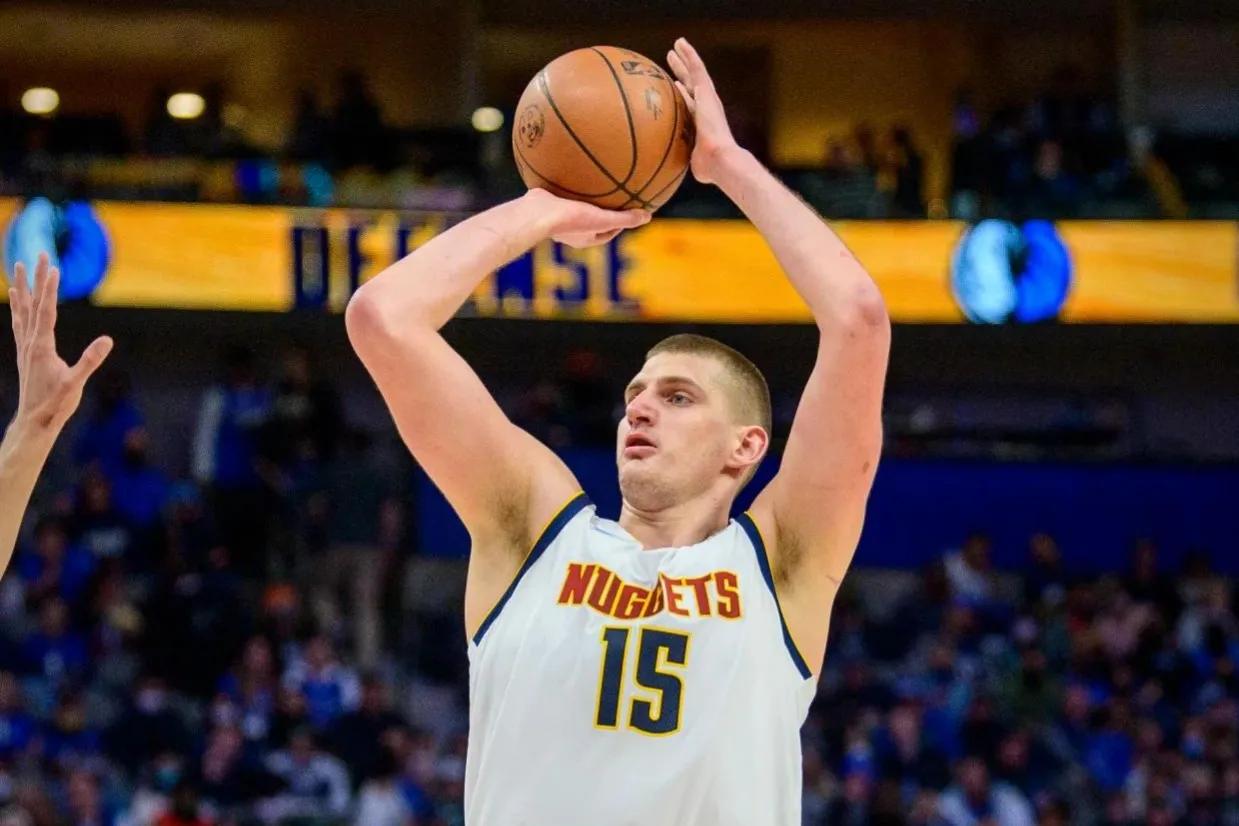 鍘嗗眾鍑鸿韩鍖楀崱nba鐞冨憳鍚嶅崟,缇庡獟鍘嗗彶涓婃渶宸殑鍗佷綅nba鐞冨憳