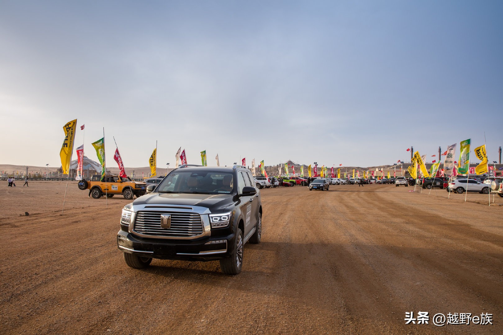 巴丹吉林沙漠越野第一视角,巴丹吉林沙漠越野最震撼视频
