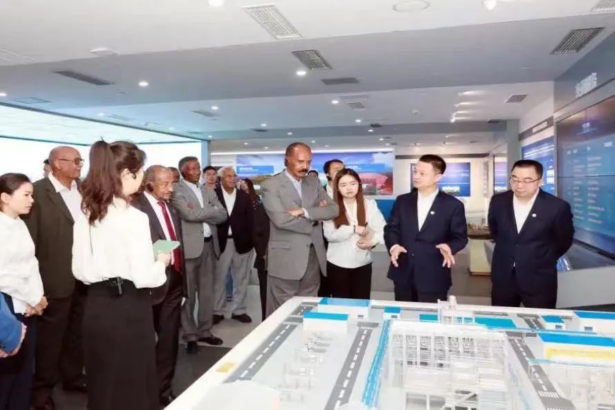 閫氳揪涓栫晫,閫氳揪涓栫晫浠庡鑷磋繙