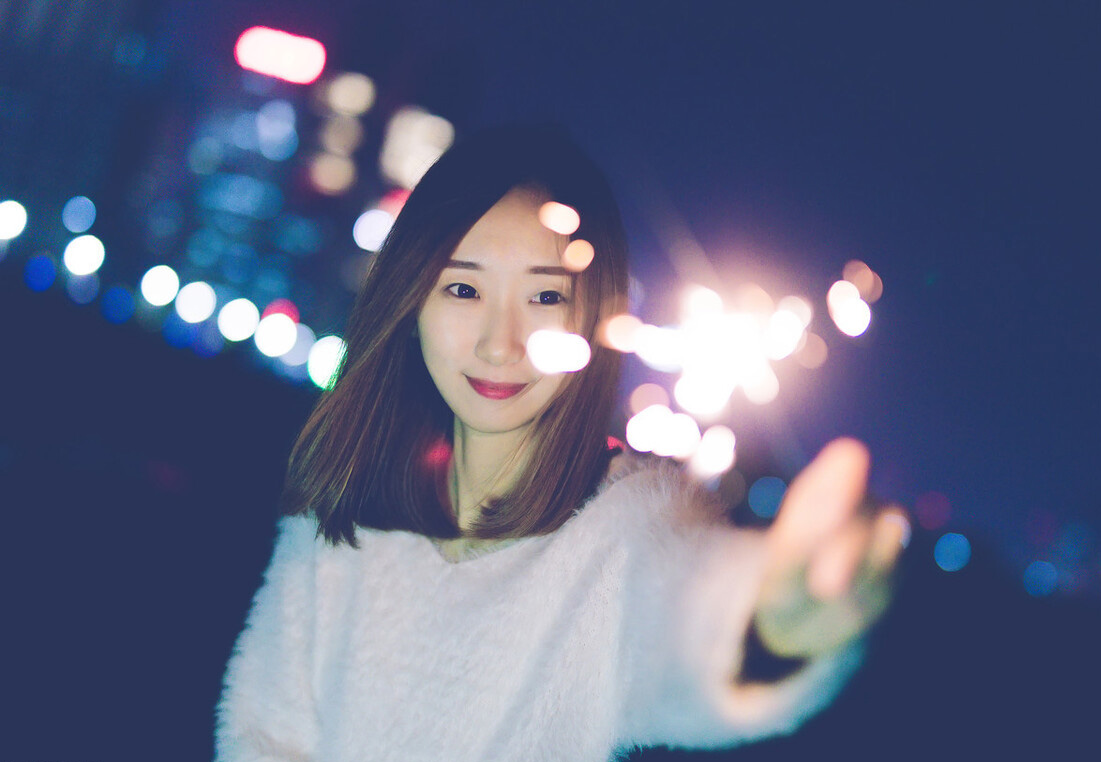 已婚男人哪些行为是暧昧的喜欢你,暧昧男女之间都有哪些行为表现