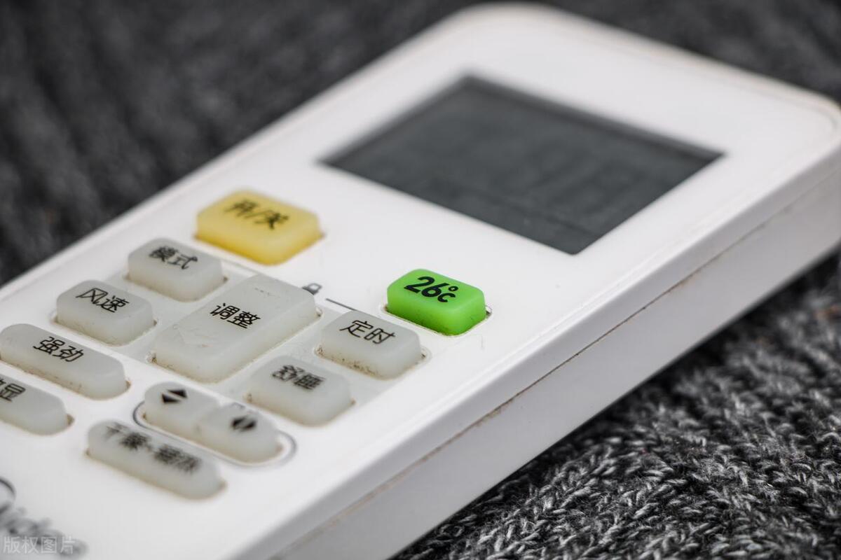 空调该选美的还是格力？听听安装工人怎么说