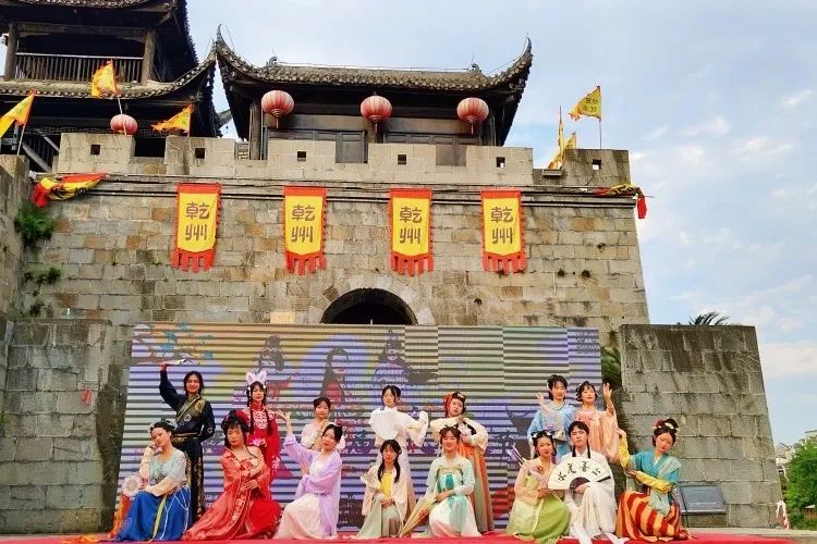 唐艺搞过活动吗,唐艺还会来周至水街吗