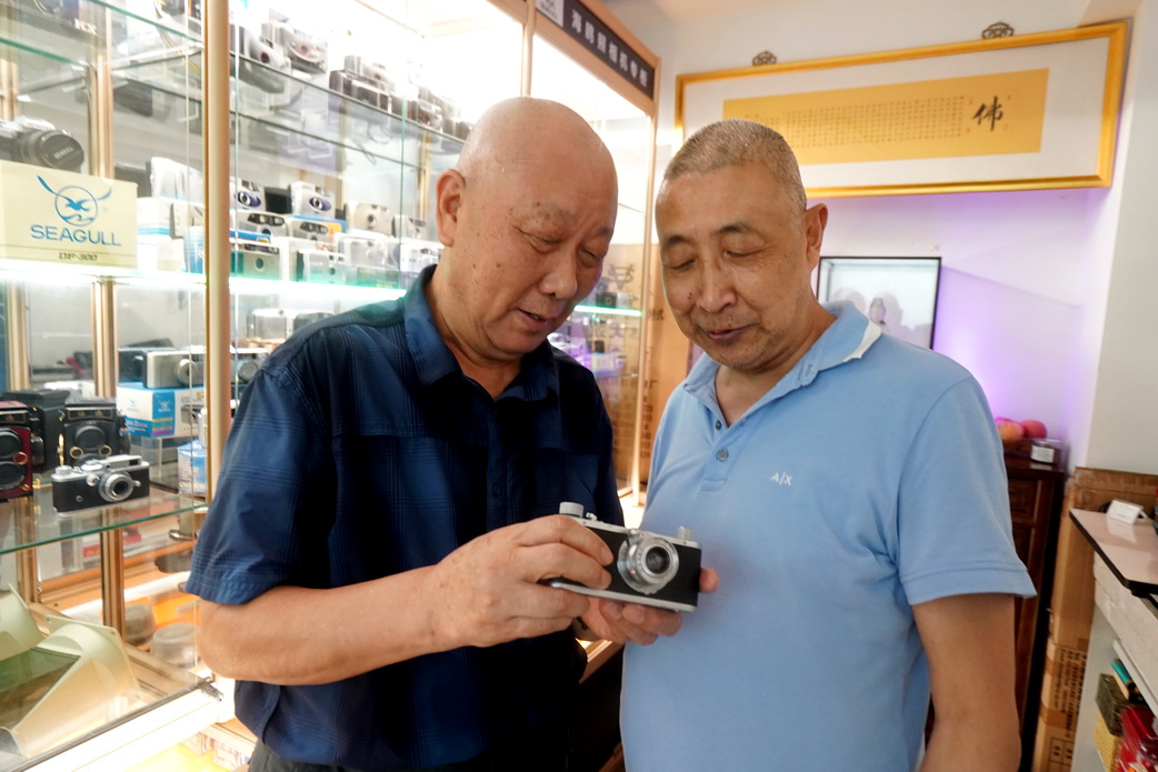 再发长文：都说摄影穷三代，为啥收藏国产相机的人都赚到了