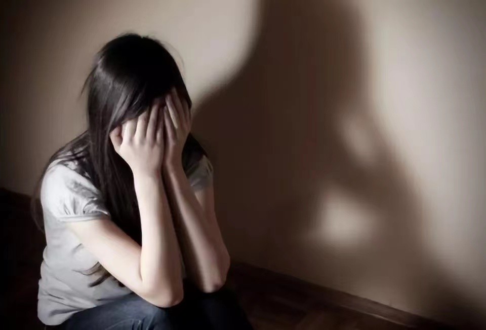 江苏“716”抢劫轮奸案，40名乘客无一反抗，两名女性惨遭8人性侵