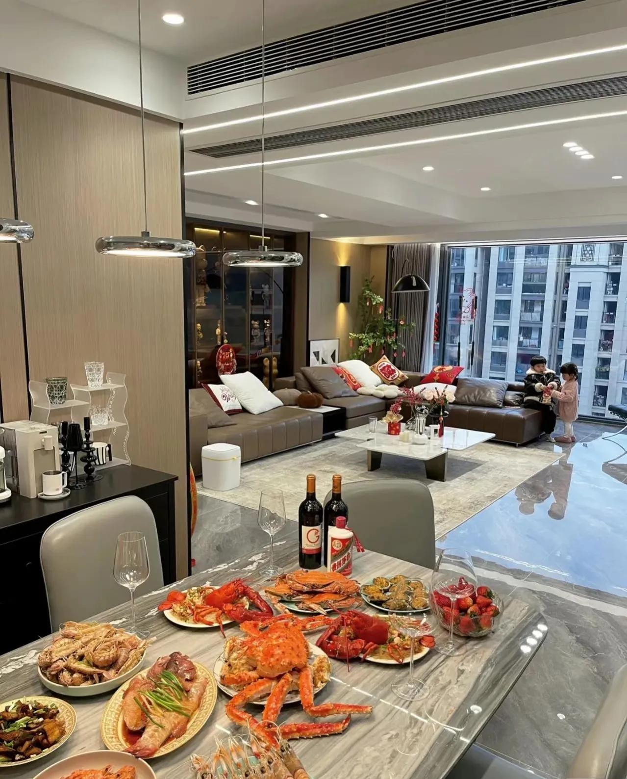 福建女主晒出138㎡新家：全屋没有一丝俗气，堪称装修教科书