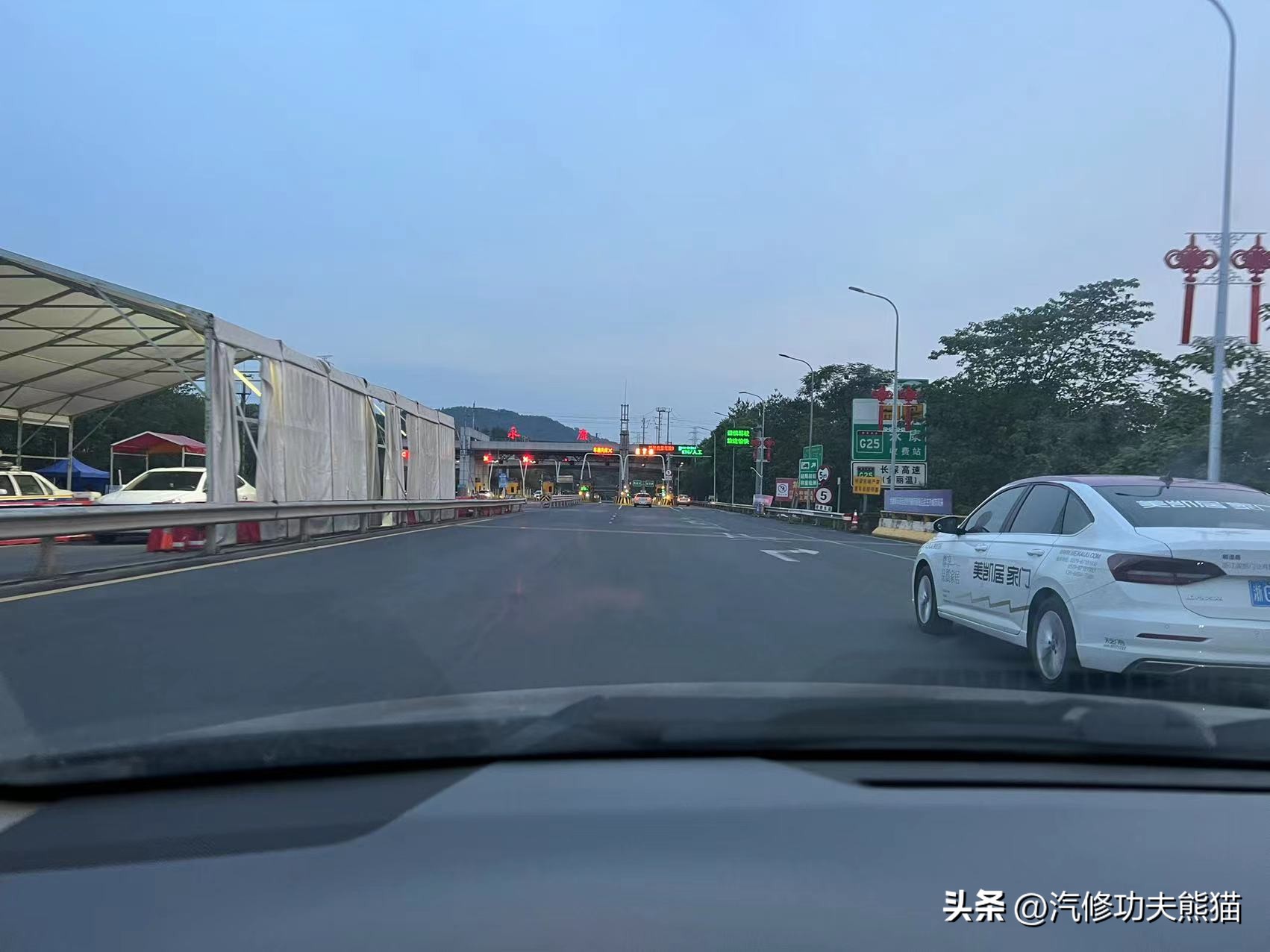 凯美瑞路上趴窝,一车传三代的丰田