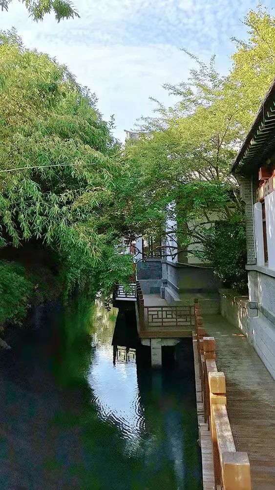 济南夜晚最美网红打卡地,济南周末好去处网红打卡点