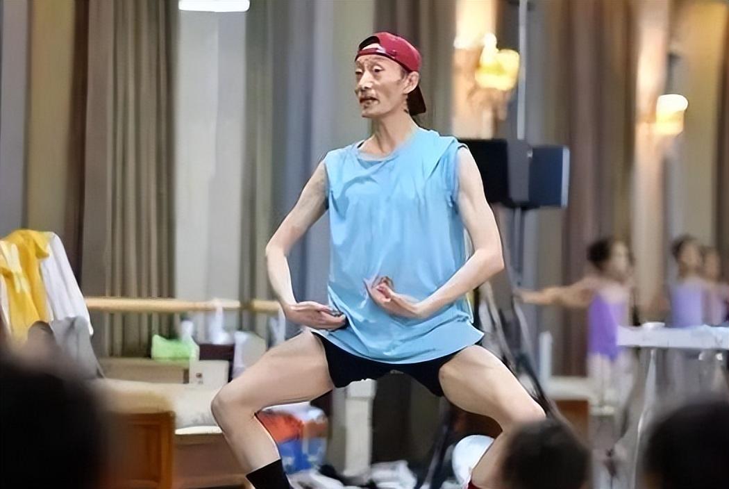 郭冷是杨丽萍唯一的徒弟吗,郭冷和杨丽萍完整视频