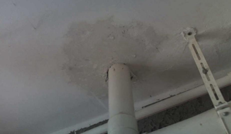 楼顶漏水修复楼顶费用由谁来出,楼顶漏水打钉还是漏水