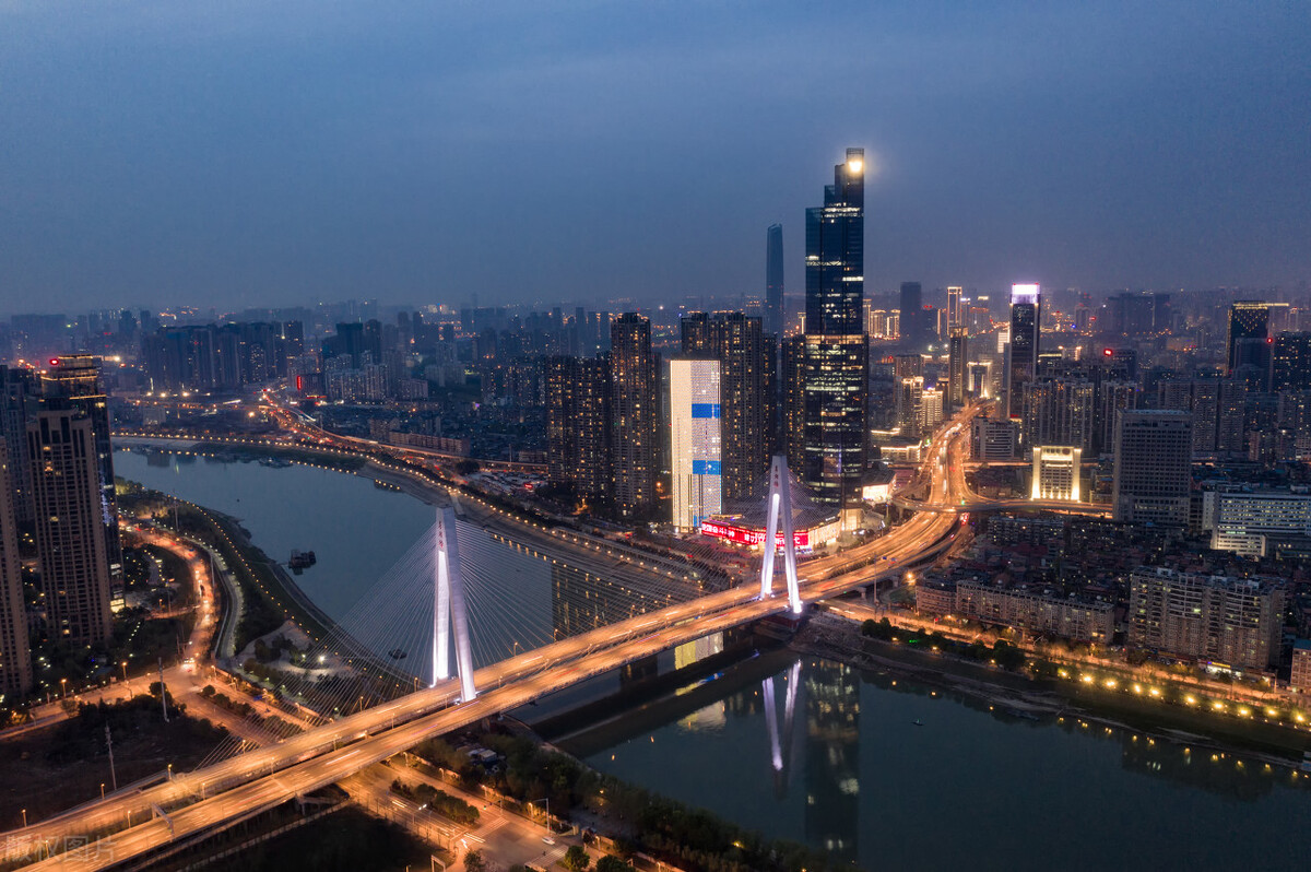 成都重庆地区大学排行榜,重庆大学武汉大学哪个好