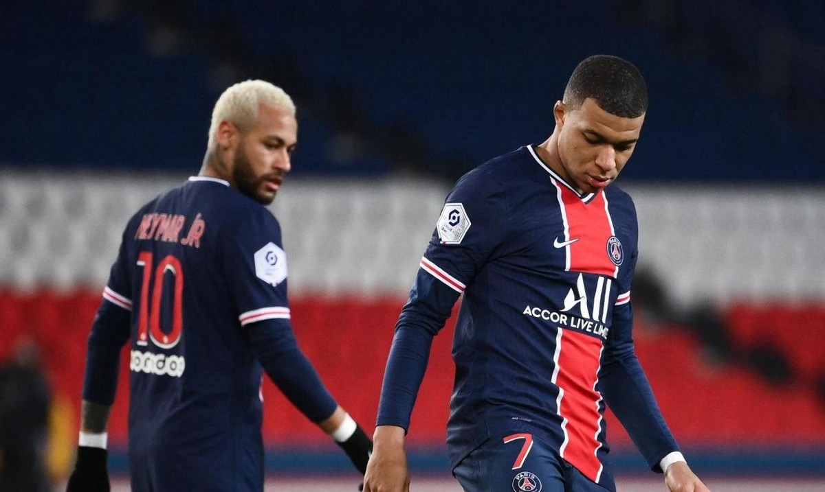 巴西前锋加盟中超,内马尔4.1亿转会费