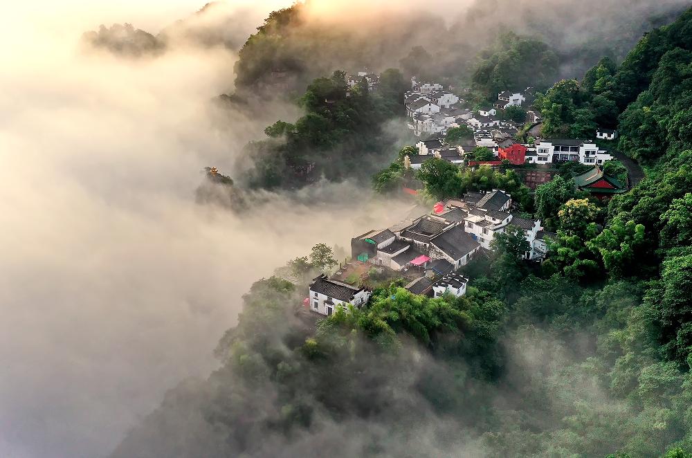 徽州过大年|【齐云山春节专享】2天1晚低至599！新年烟花秀、线下集五福、财神巡游…年味超浓！