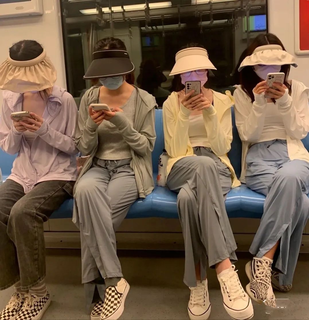 被官媒揭穿的“防晒衣”,官媒揭穿防晒衣套路